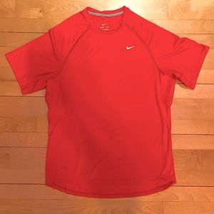 NIKE DRI-FIT - Men’s short-sleeve tee, size M